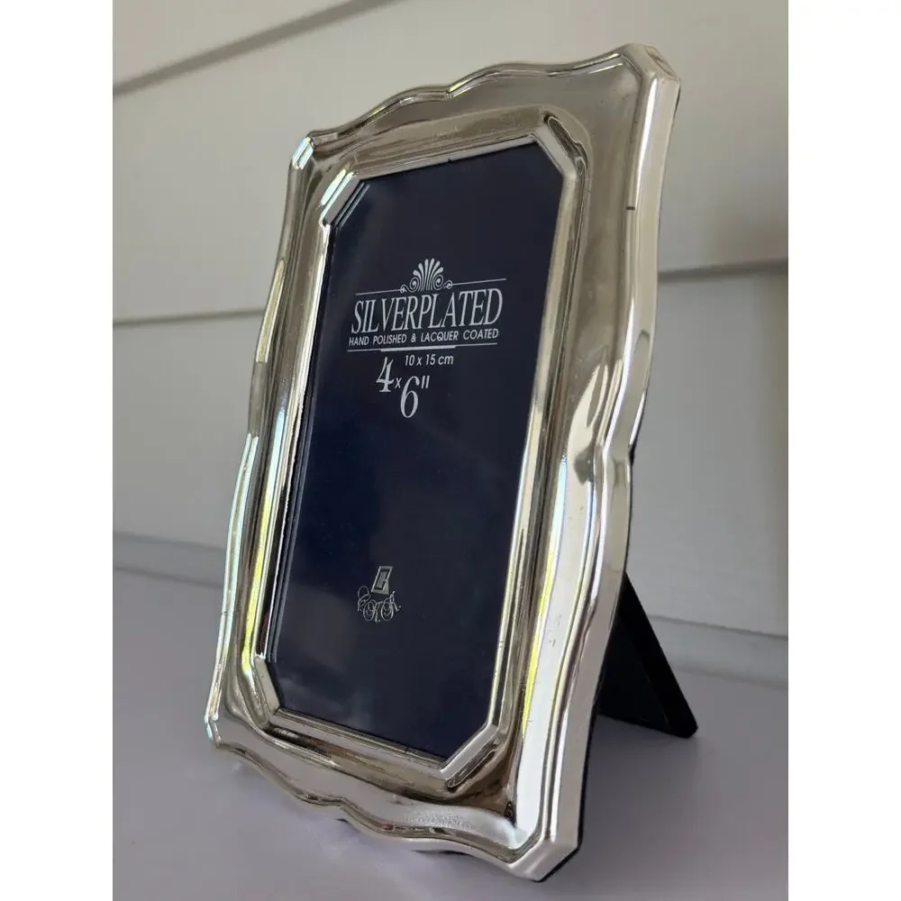 Vintage Silverplated Picture Frame 4x6 Ornate Embossed Border Tabletop Standing